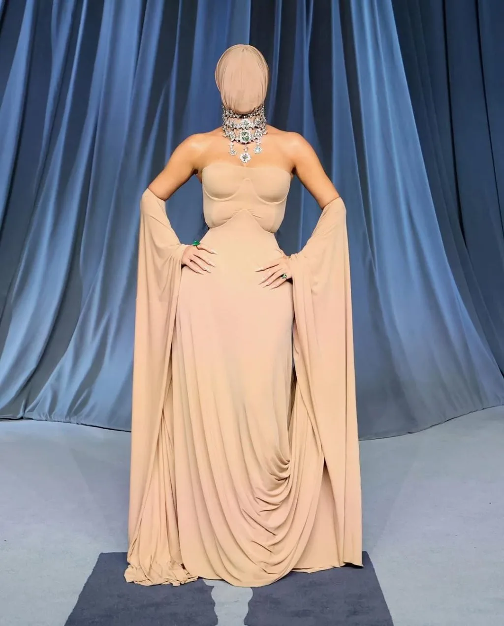 Khi haute couture bước vào Halloween