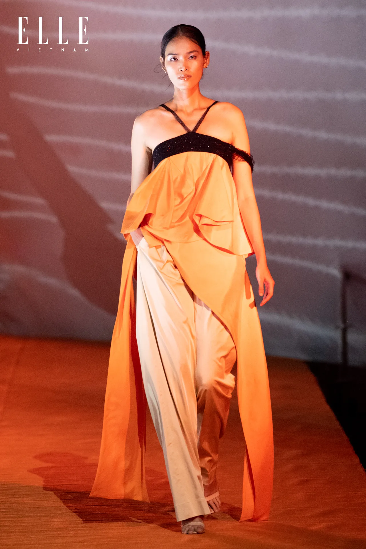 ELLE Fashion Show 2022 KHAAR BST Tóc look 22