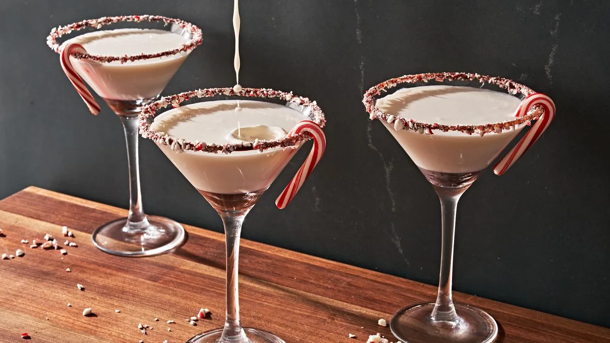 Thức uống Giáng Sinh Peppermint Martini