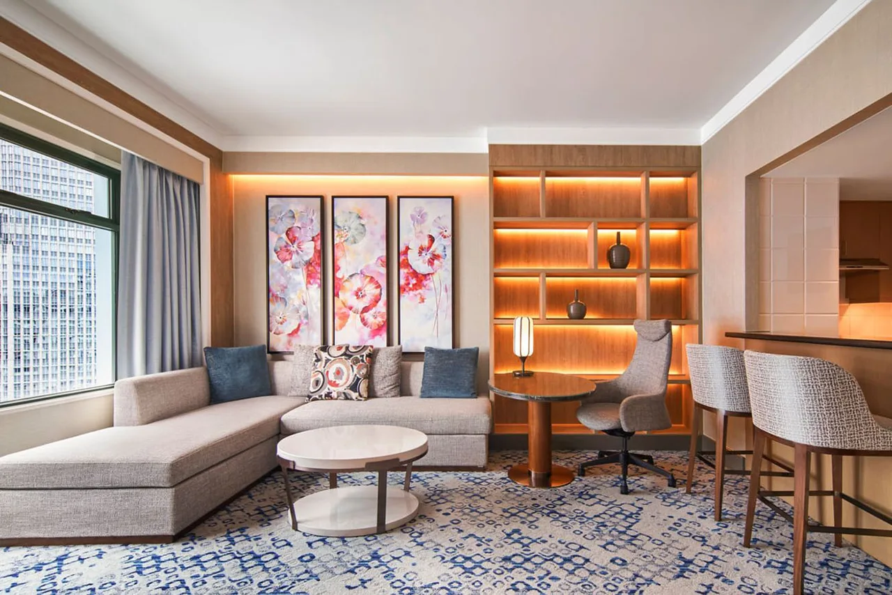 phòng suites sheraton saigon grand opera