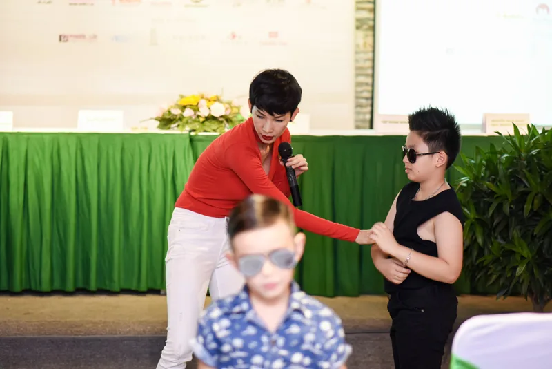 Xuan Lan Vietnam Junior Fashion Week 2017-2