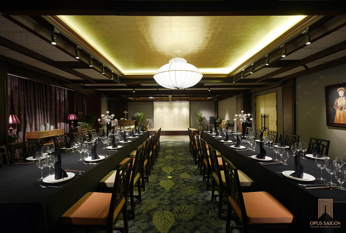 phòng the queen opus saigon