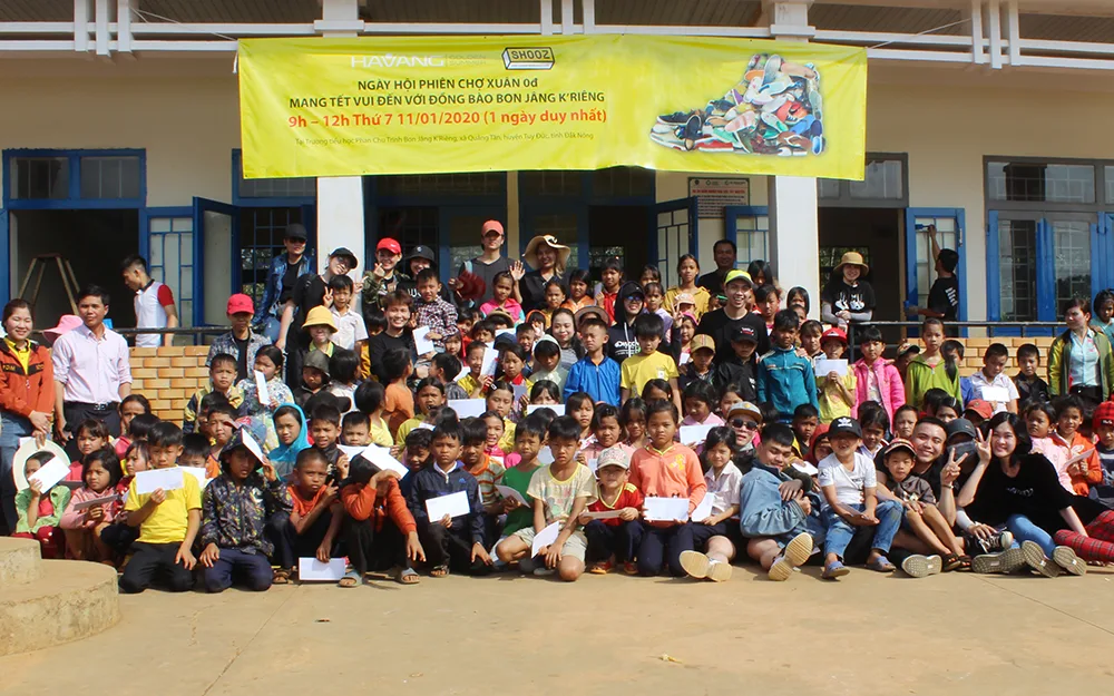 đôi giày cũ hành trình mới 12
