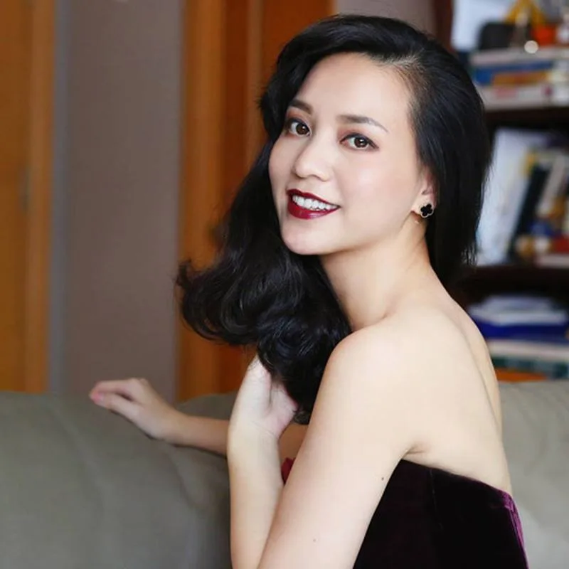 lớn. Cô sở hữu lượng kiến thức đáng nể trong lĩnh vực làm đẹp, cùng với 15 năm kinh nghiệm trong ngành công nghiệp mỹ phẩm. Ảnh: Instagram Hannah Olala. bí quyết dưỡng da