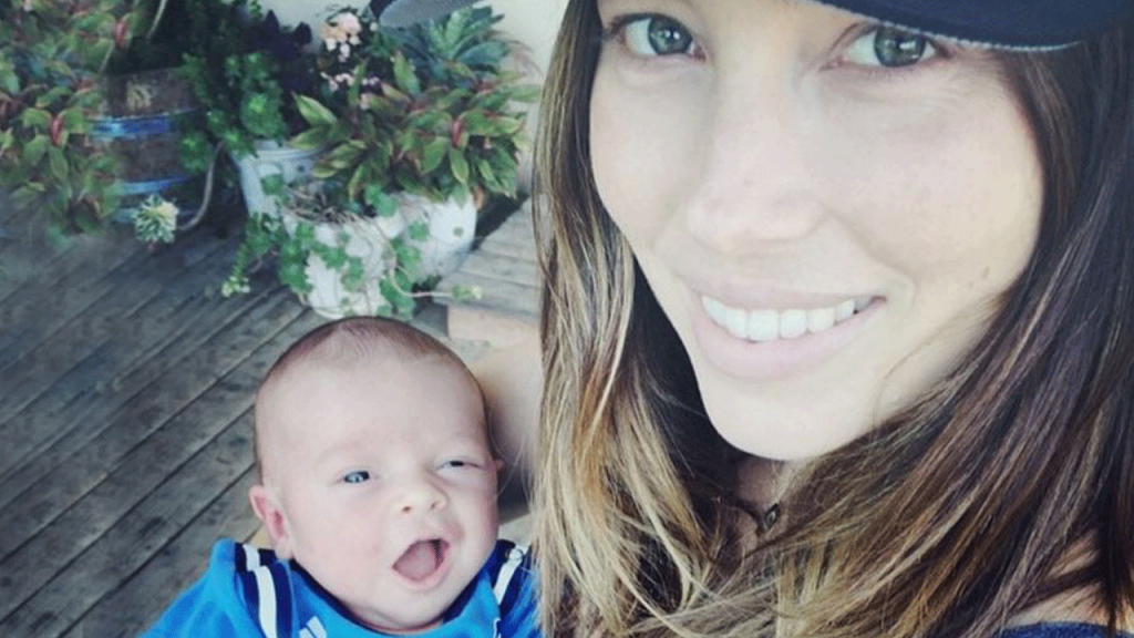 Jessica Biel và con trai
