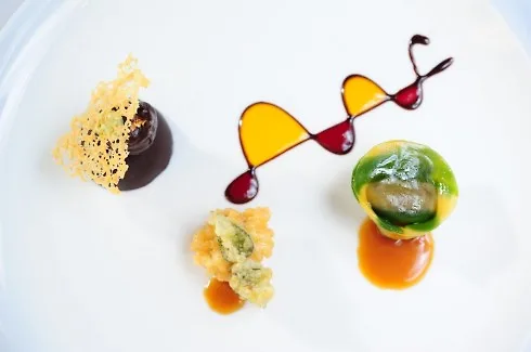 Dạ Tiệc Vang tiếp theo sẽ trình làng những sáng tạo mới của Chef Francois vào tháng 10 năm nay. Đây sẽ là hoạt động ẩm thực kết hợp rượu vang định kỳ mỗi hai tháng. 