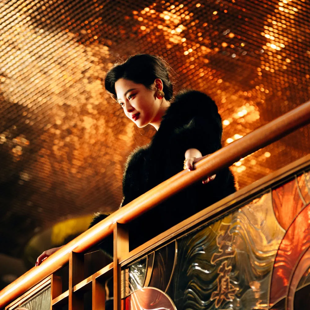 tân chỉ lôi trong phim phồn hoa