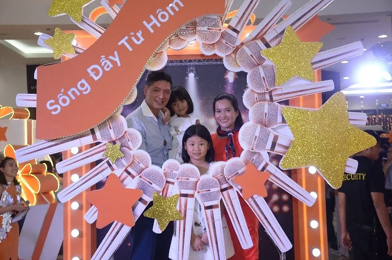 Bình Minh cùng vợ tham gia sự kiện nổi bật FW Magic Studio Bình Minh cùng vợ tham gia sự kiện nổi bật FW Magic Studio