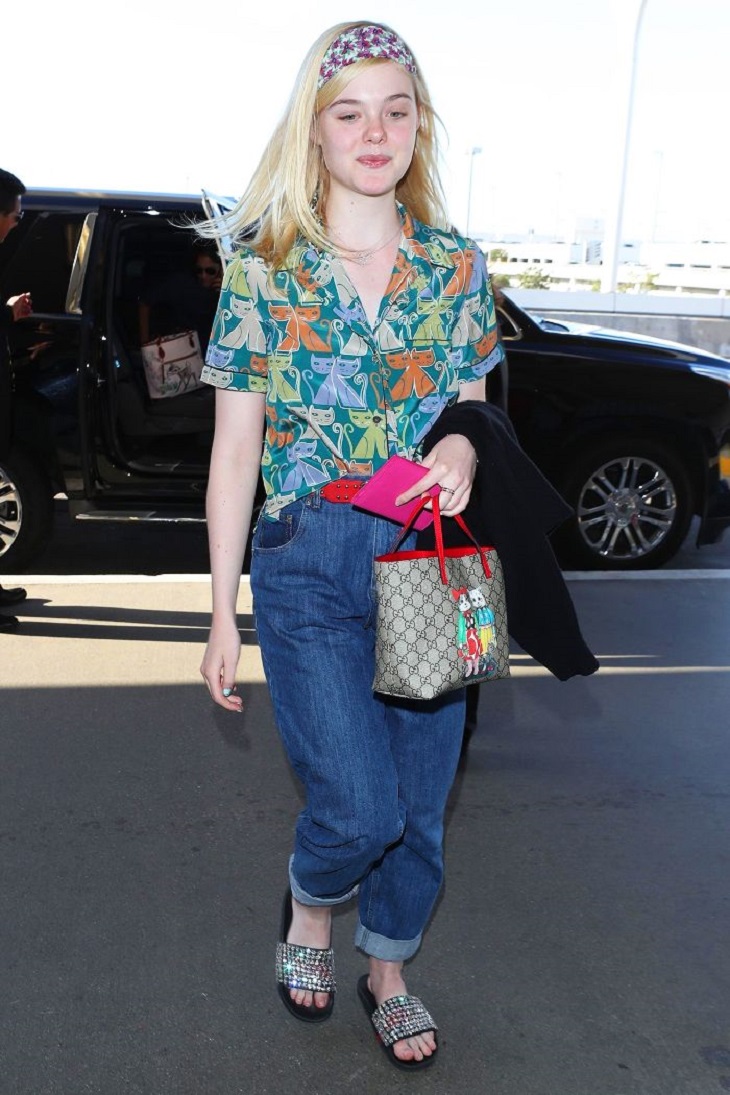 elle việt nam cách chọn giày đến sân bay elle fanning