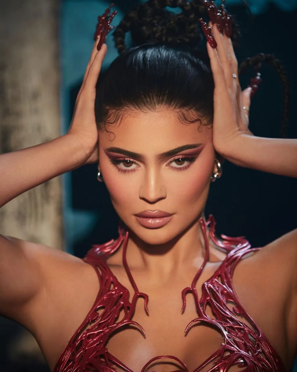 Kylie Jenner sở hữu thương hiệu Kylie Cosmetic Kylie Jenner sở hữu thương hiệu Kylie Cosmetic