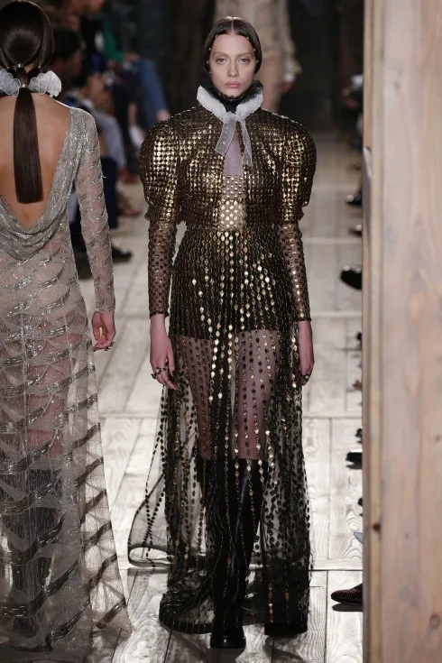 Tuần lễ thời trang Paris Haute Couture FW16 Valentino-12