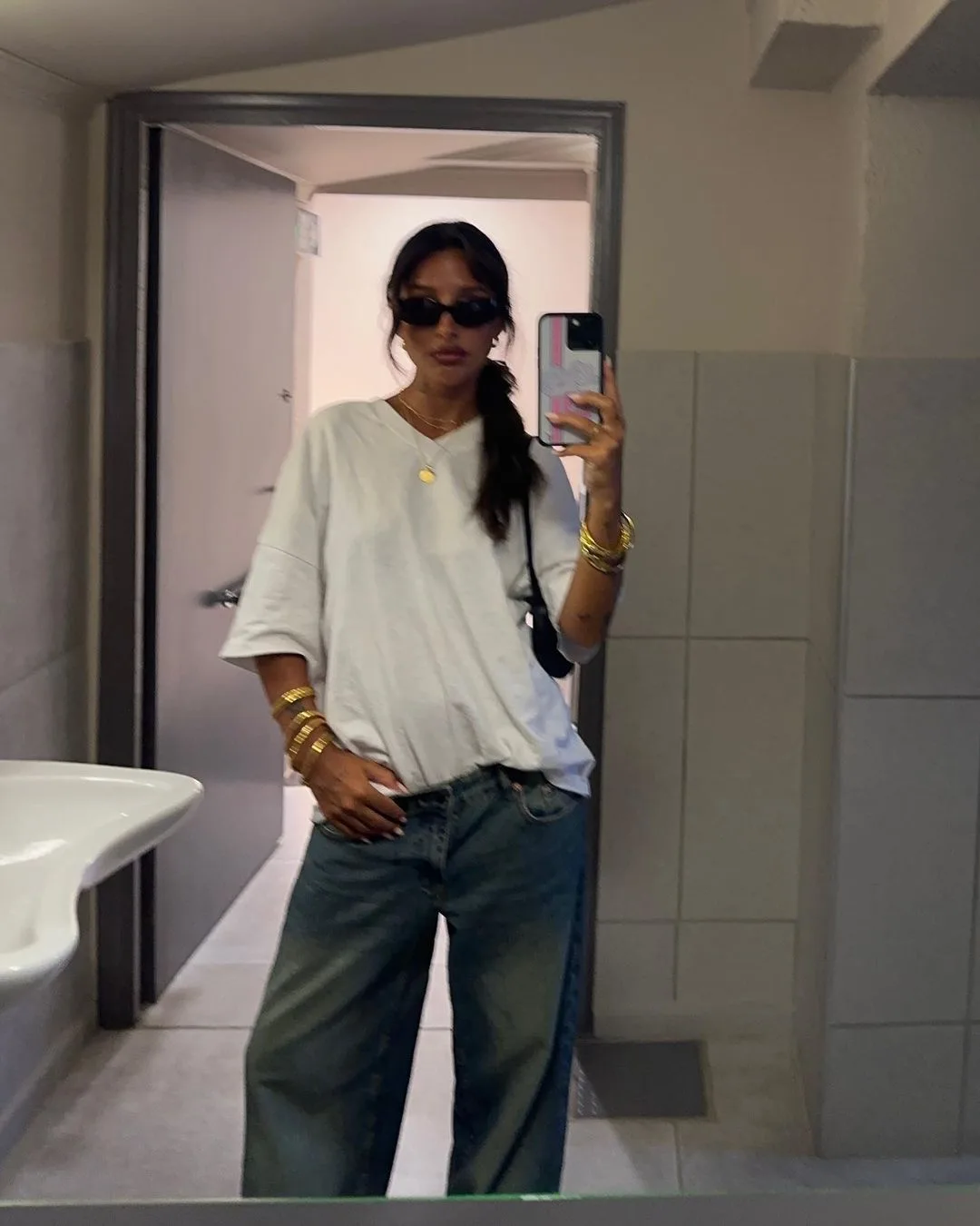 badkidhq diện áo phông quần jeans