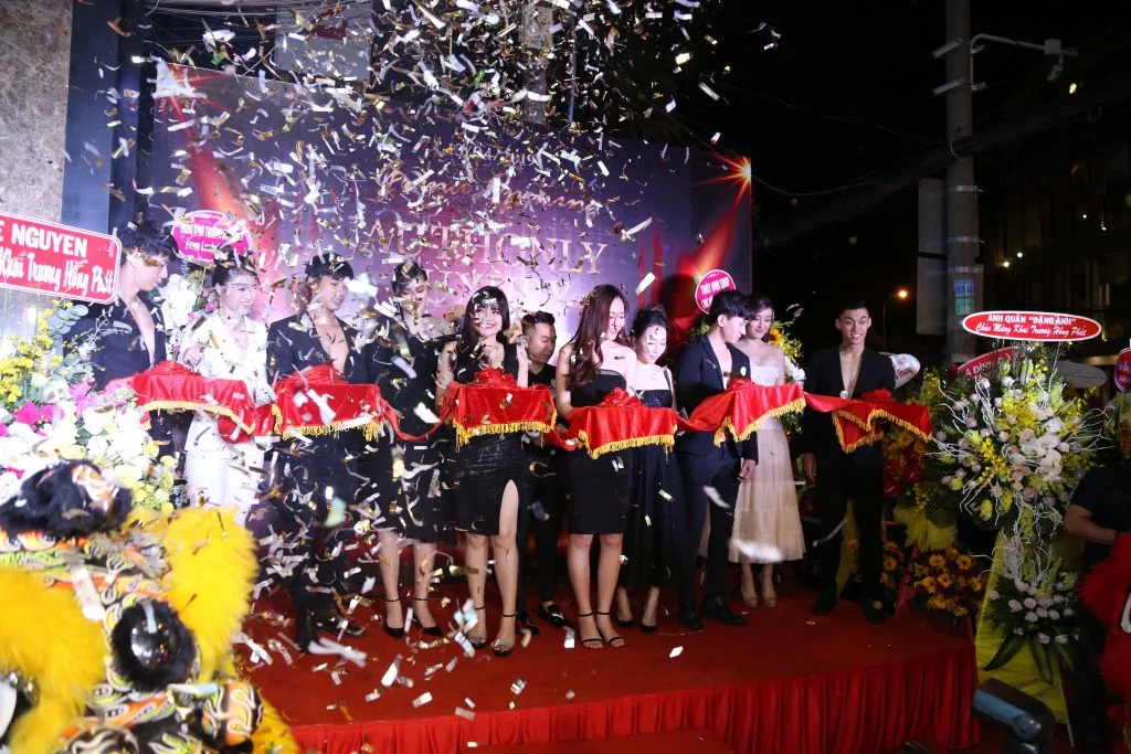 khai trương authonly luxury