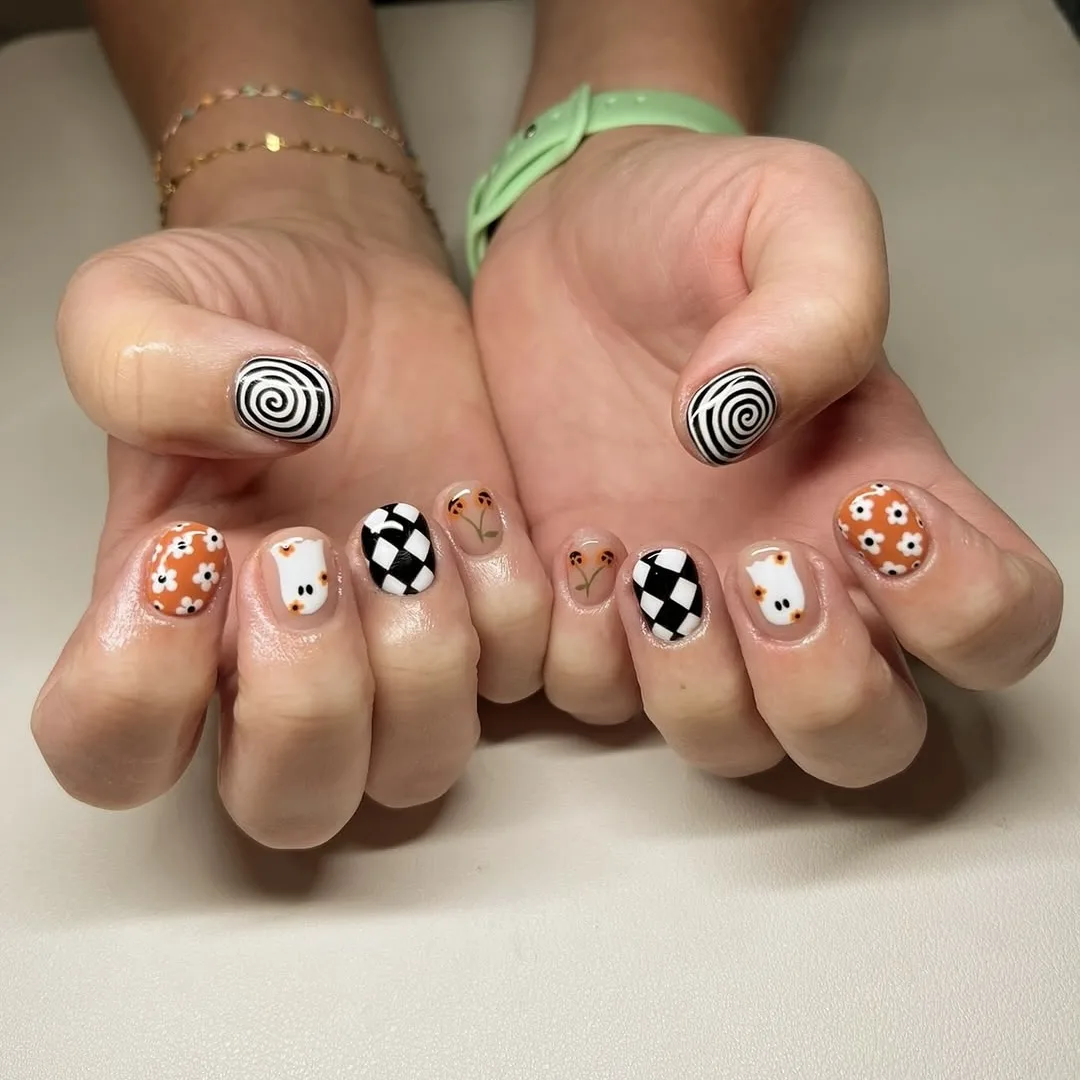 Hình ảnh kiểu móng Halloween.
