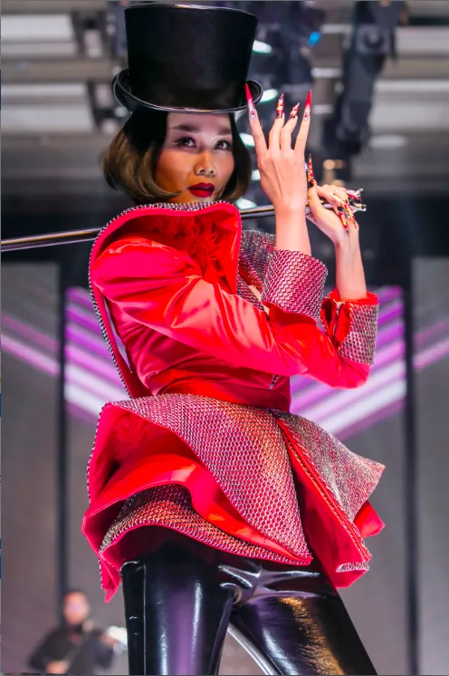 Siêu mẫu Thanh Hằng