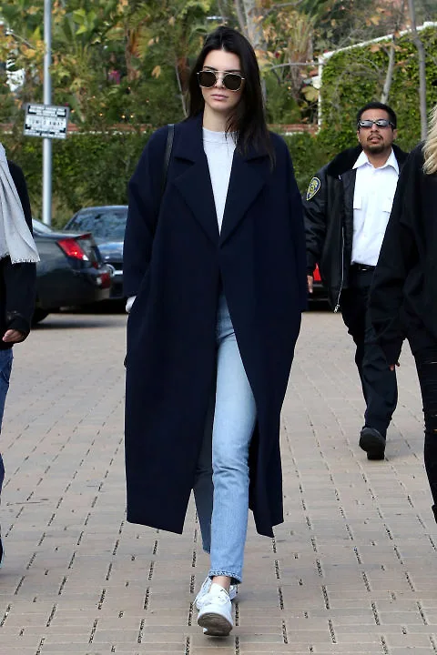 Kham-pha-phong-cach-thoi-trang-cua-Kendal-Jenner-08-ELLE.VN