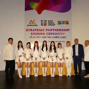 Alpha King ra mắt khu trưng bày không gian mẫu The Sense và giới thiệu đại sứ văn hóa Kim Hyung Suk 2