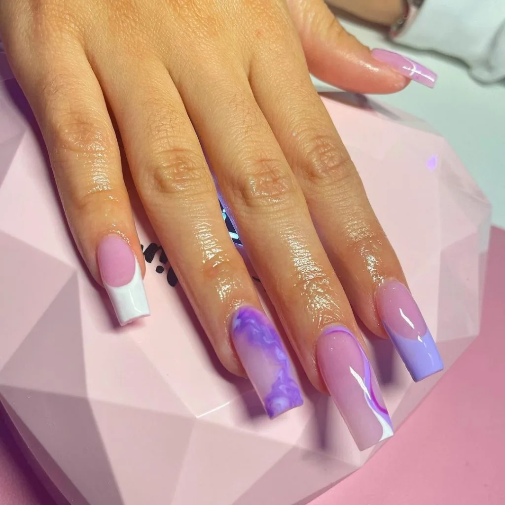 Những mẫu nail phối màu Very Peri Những mẫu nail phối màu Very Peri
