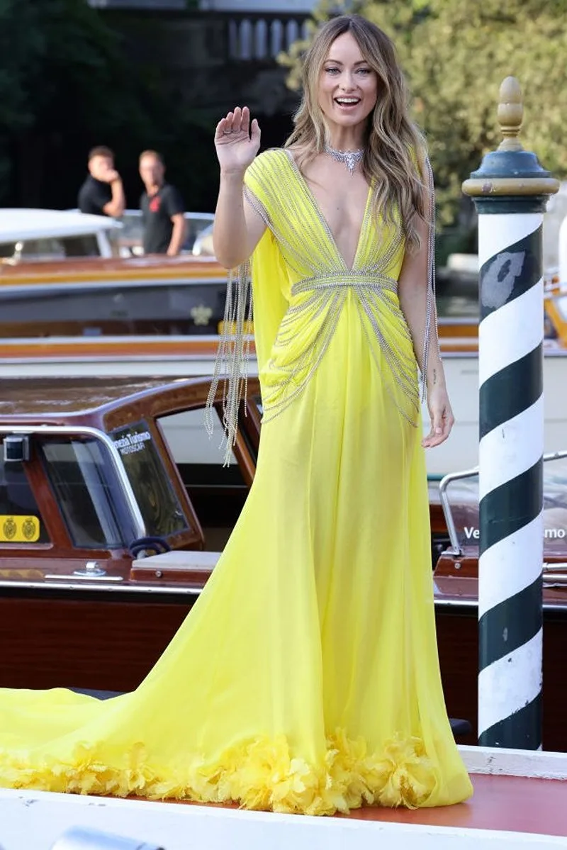 Olivia Wilde xuất hiện tại thảm đỏ Venice