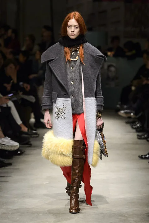 Đâu là kiểu tóc đẹp thịnh hành nhất tại Milan Fashion Week 2017 ? ELLE VN