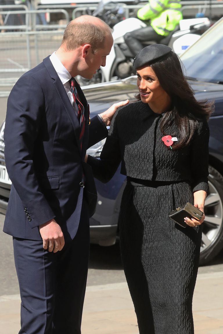 Meghan Markle gặp gỡ Hoàng tử William 2