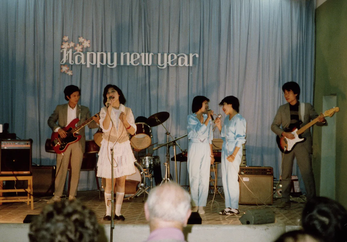thời trang tết 1990