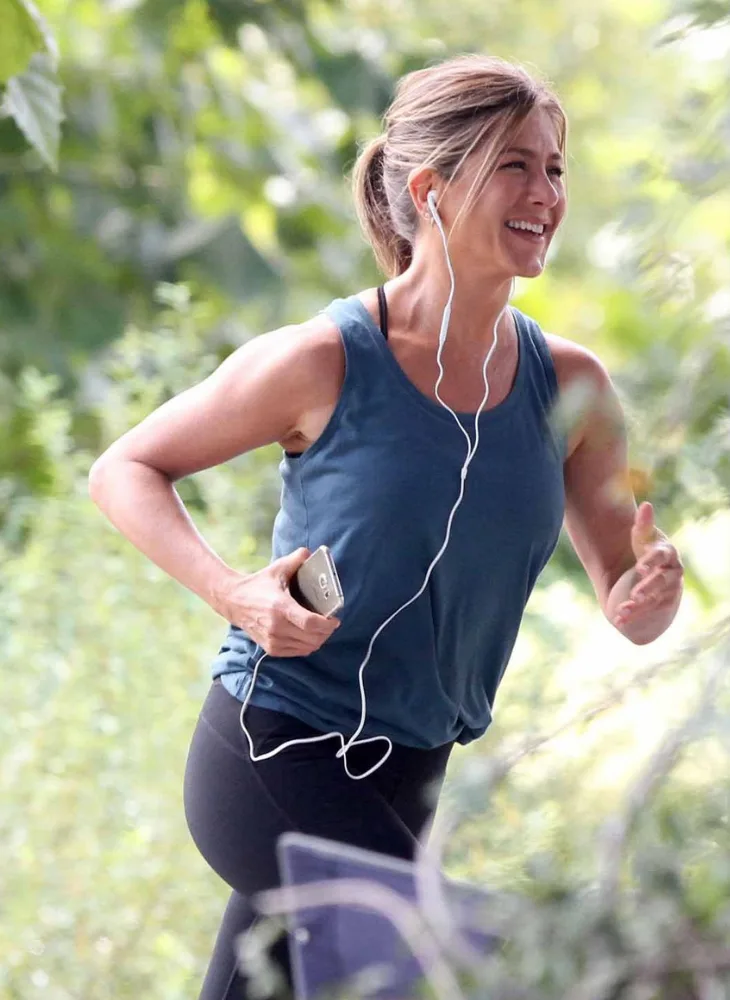 07 bí quyết giúp Jennifer Aniston vẫn quyến rũ chết người dù đã bước sang tuổi 50 07 bí quyết giúp Jennifer Aniston vẫn quyến rũ chết người dù đã bước sang tuổi 50