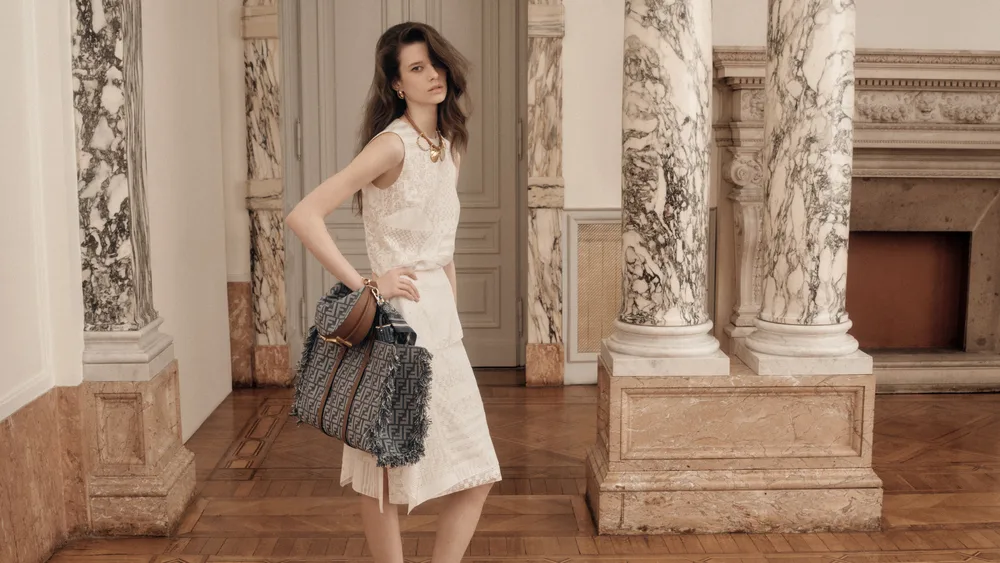 váy BST Fendi Summer 2025