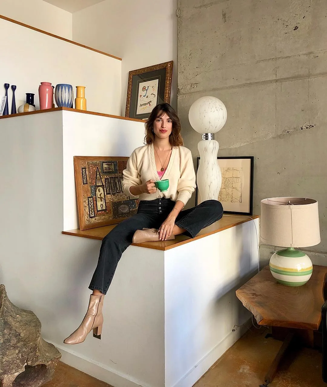 thời trang mùa thu của Jeanne Damas - giày ankle boots