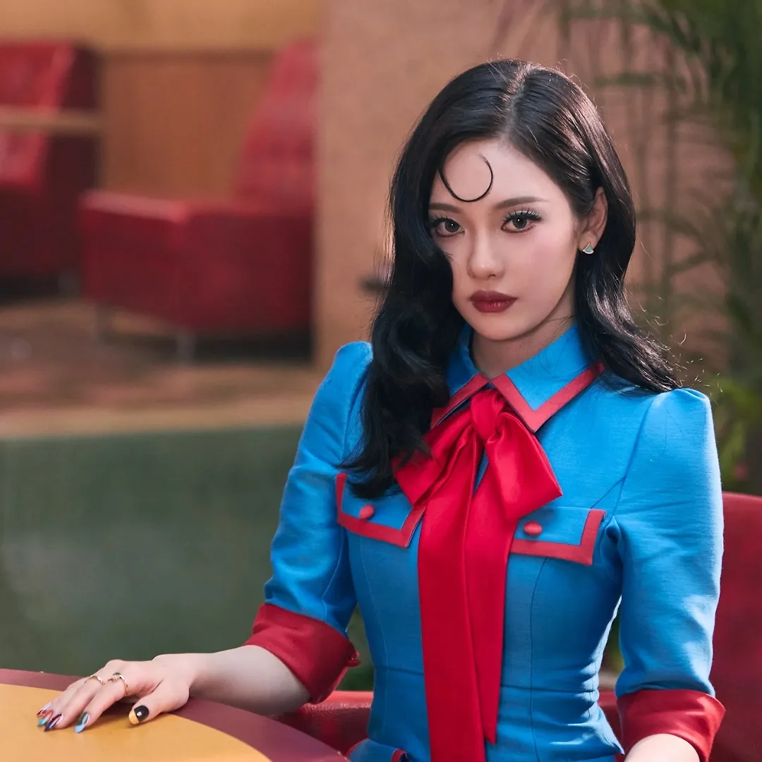 Ningning (aespa) thần thái trong tạo hình hoài cổ