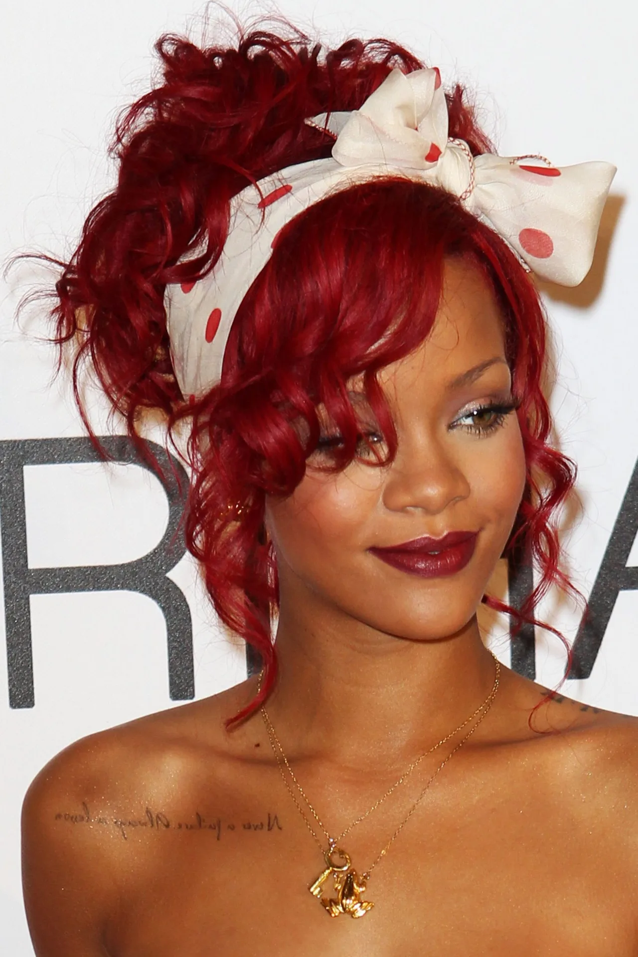 Rihanna Tóc đỏ Rihanna Tóc đỏ
