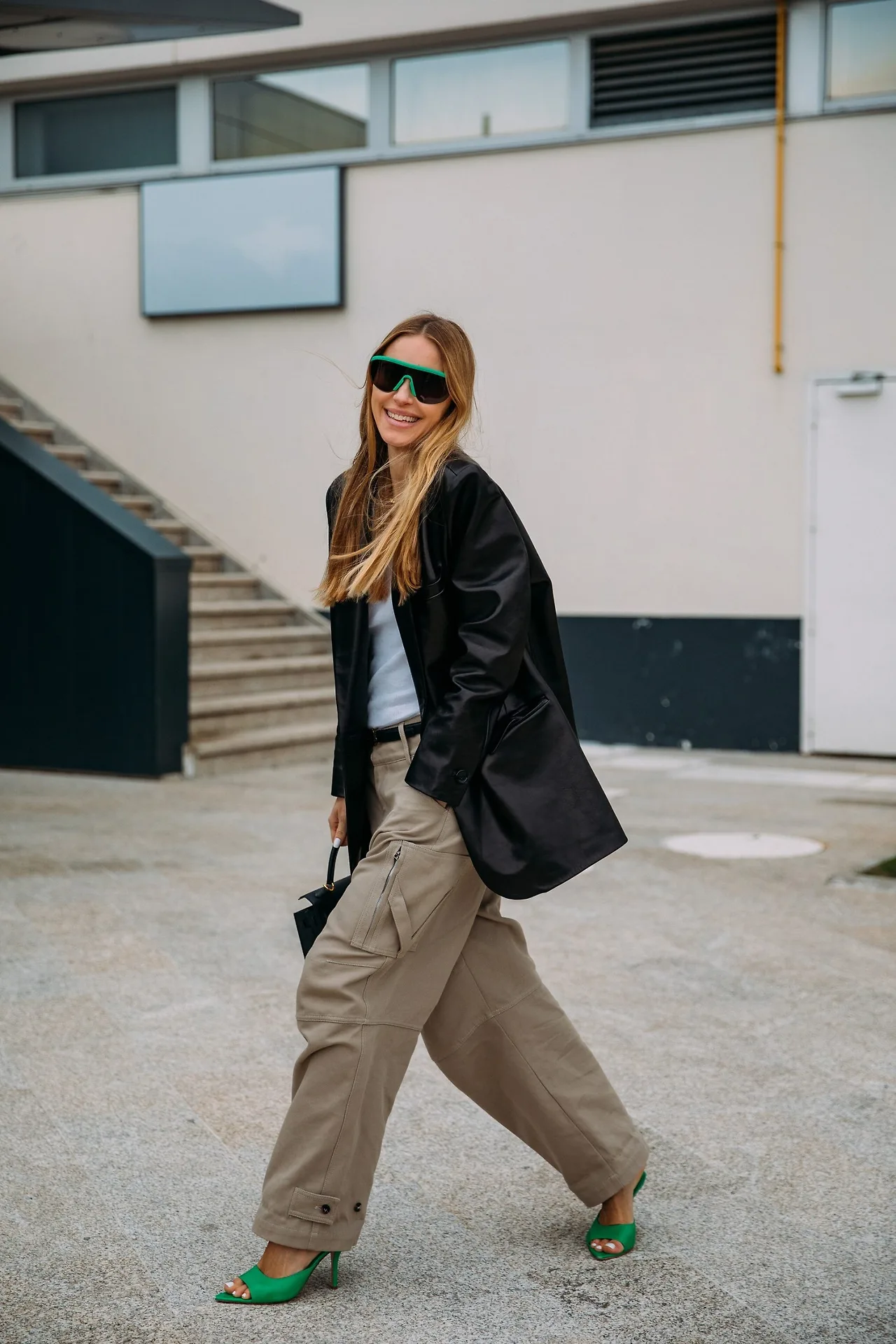 Quần khaki cargo
