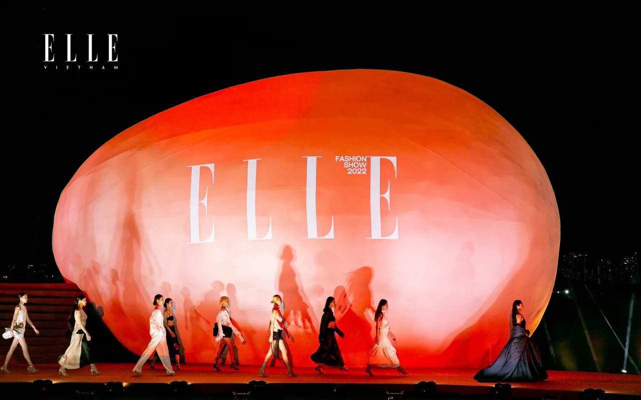 subtle-le-nguyen-2022-3 elle fashion show