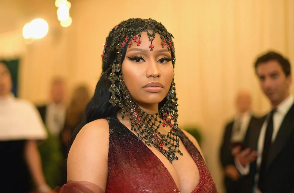 phong cách trang điểm Nicki phong cách trang điểm Nicki