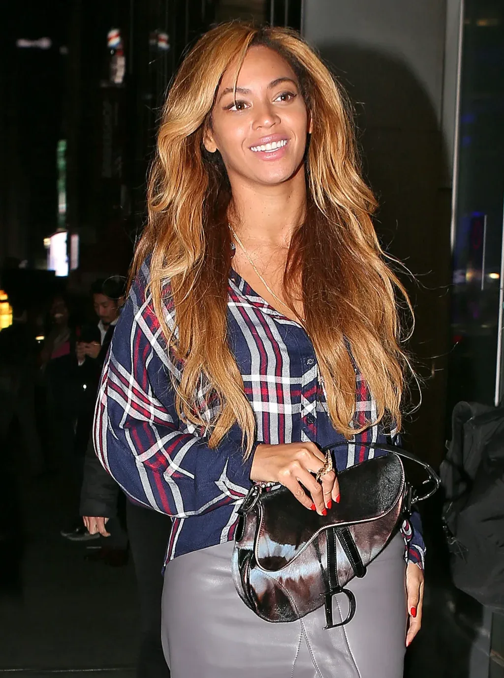 Beyonce túi Dior