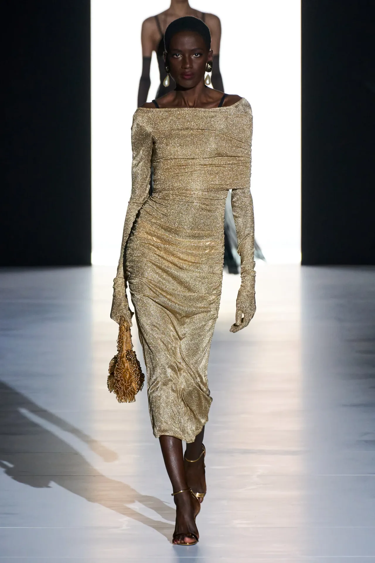 00016-dolce-e-gabbana-fall-2023-ready-to-wear-credit-gorunway