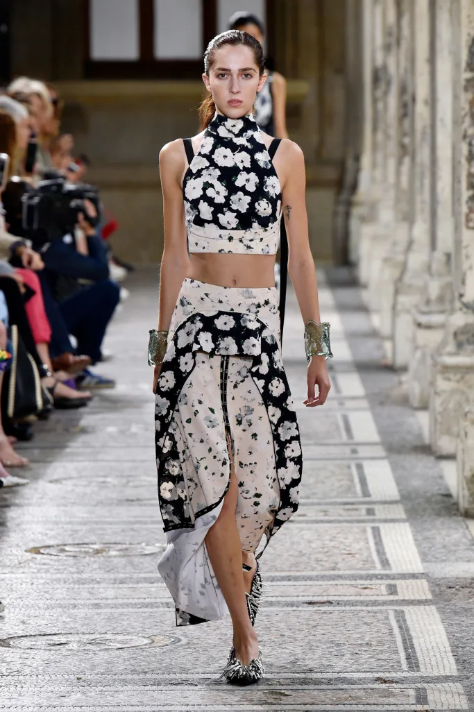 Proenza Schouler ấn tượng tại Paris Haute Couture