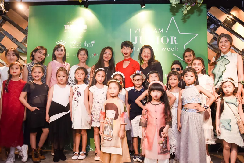 Xuan Lan Vietnam Junior Fashion Week 2017-6