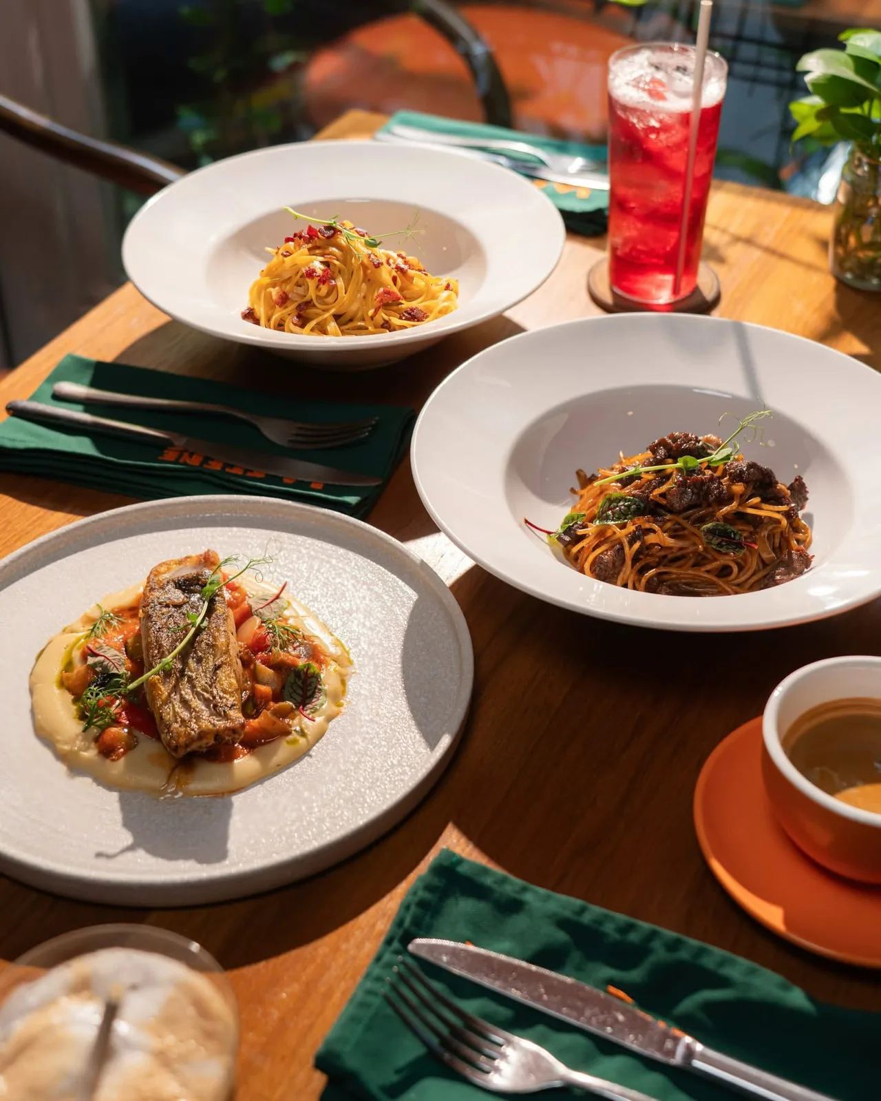 đồ ăn tại La Scène - French Bistro x Listening Bar