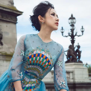 Những bộ trang phục ấn tượng của Trâm Nguyễn trên đất Pháp