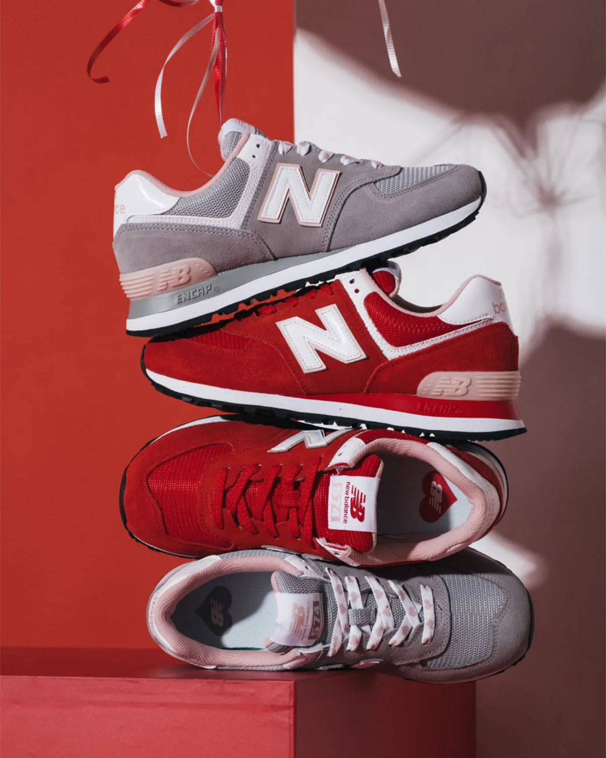 giày new balance 2 màu xám đỏ