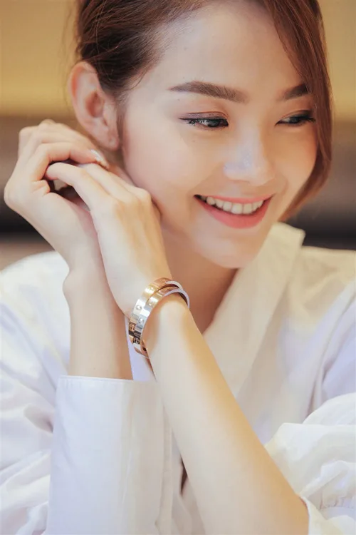 love cartier - thanh hang - elle vietnam