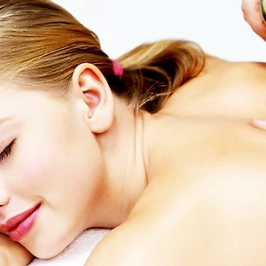 Các loại tinh dầu dưỡng da giúp dưỡng ẩm phù hợp với da chàm