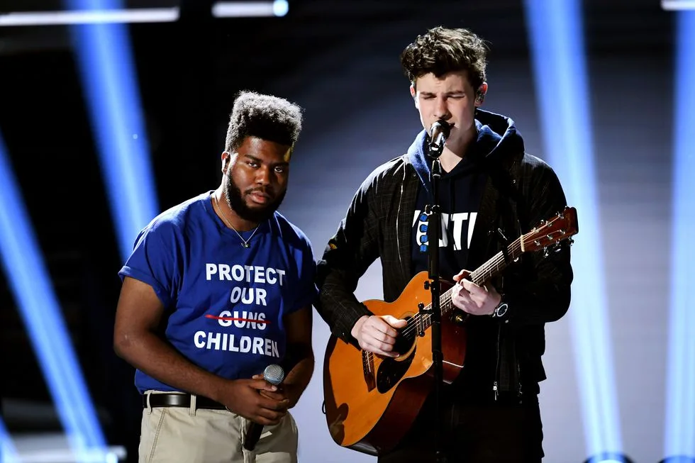 Billboard Music Awards 9