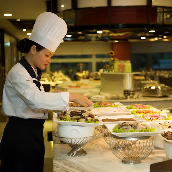 Giải nhiệt mùa hè cùng “Swim and Dine” tại Novotel Suites Hanoi Giải nhiệt mùa hè cùng “Swim and Dine” tại Novotel Suites Hanoi