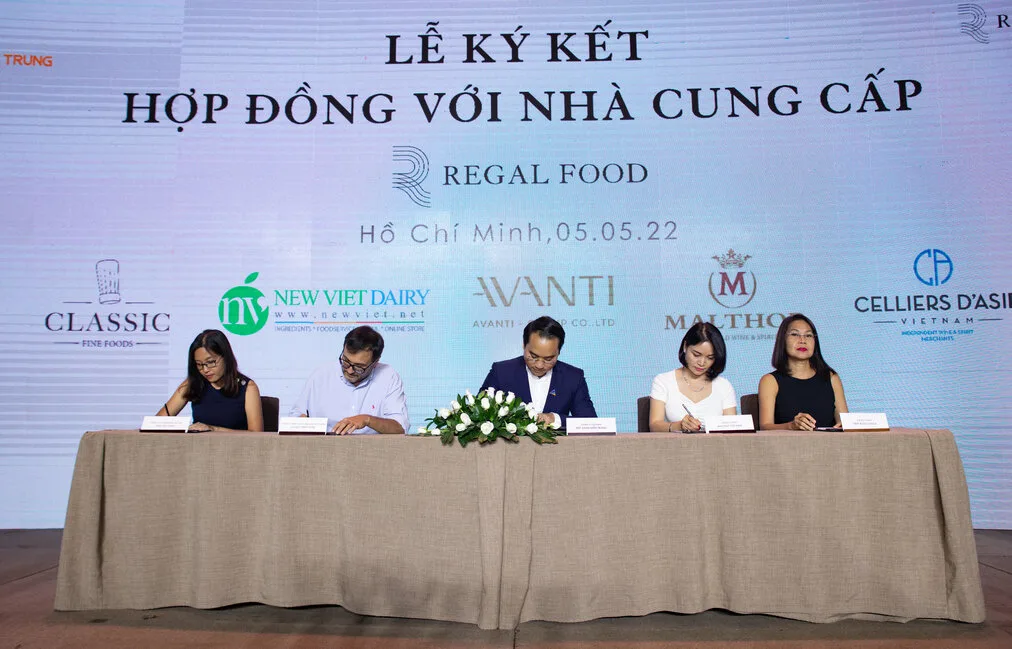 ký kết thực phẩm regal food legend