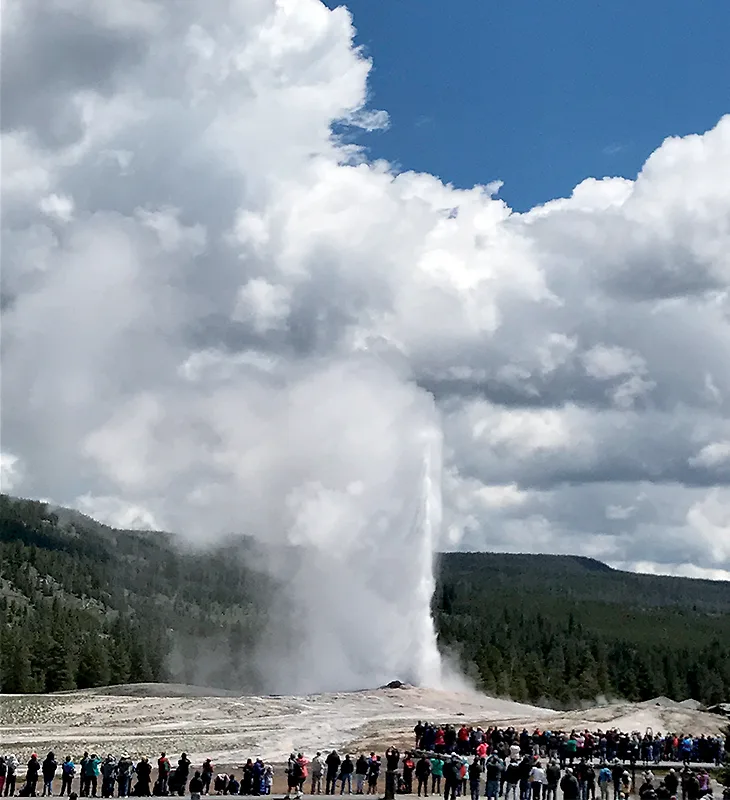 Ghé thăm rừng quốc gia đầu tiên trên thế giới - Yellowstone Ghé thăm rừng quốc gia đầu tiên trên thế giới - Yellowstone