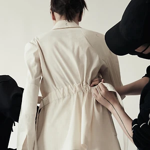 Peter Do x Banana Republic: “Quiet luxury” là dành cho tất cả mọi người