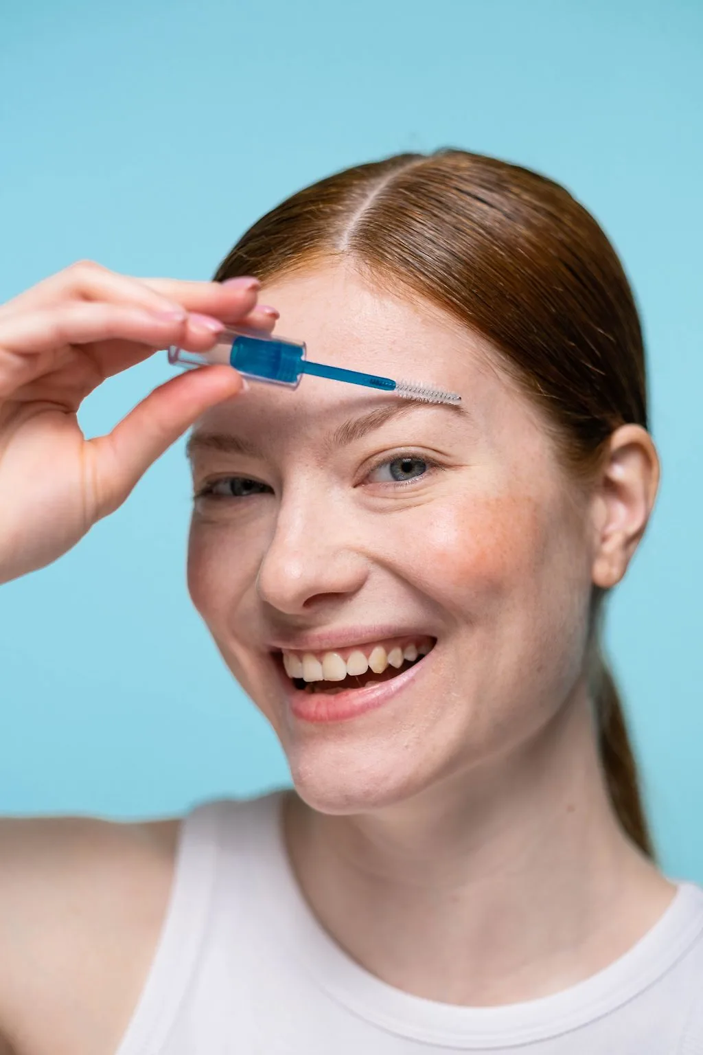 Cách xử lí khi tỉa chân mày quá tay Cách xử lí khi tỉa chân mày quá tay