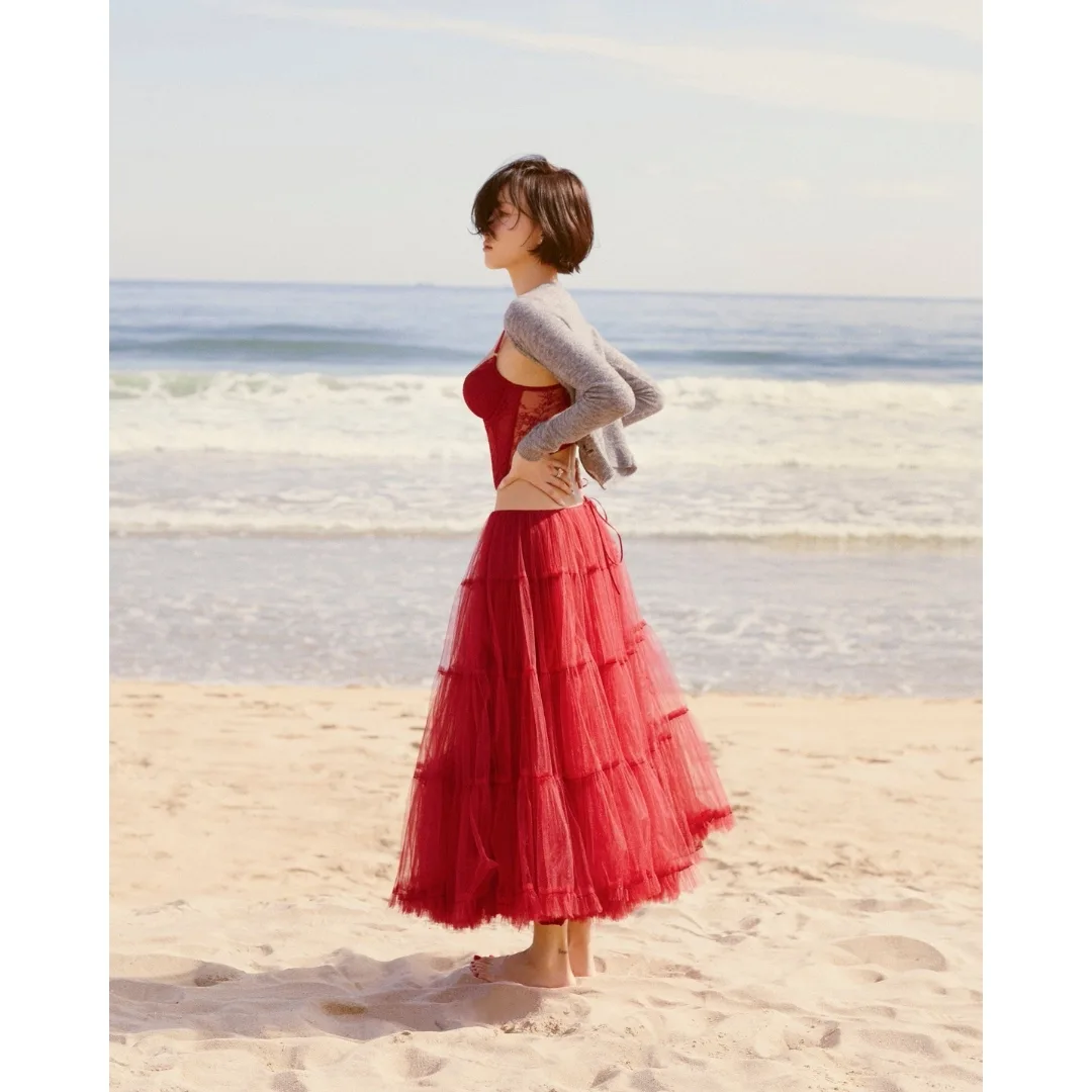 Hình ảnh nữ idol trong MV mới.